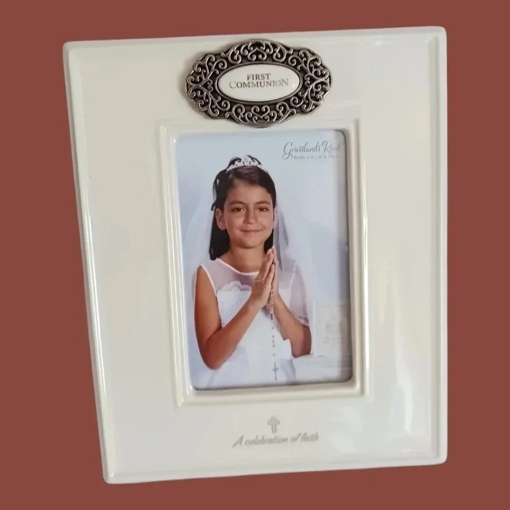 -Grassland Road everyday first comunion frame